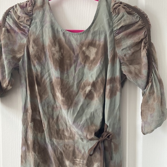 100% Silk Above Knee Watercolour Dress - Picture 2 of 2